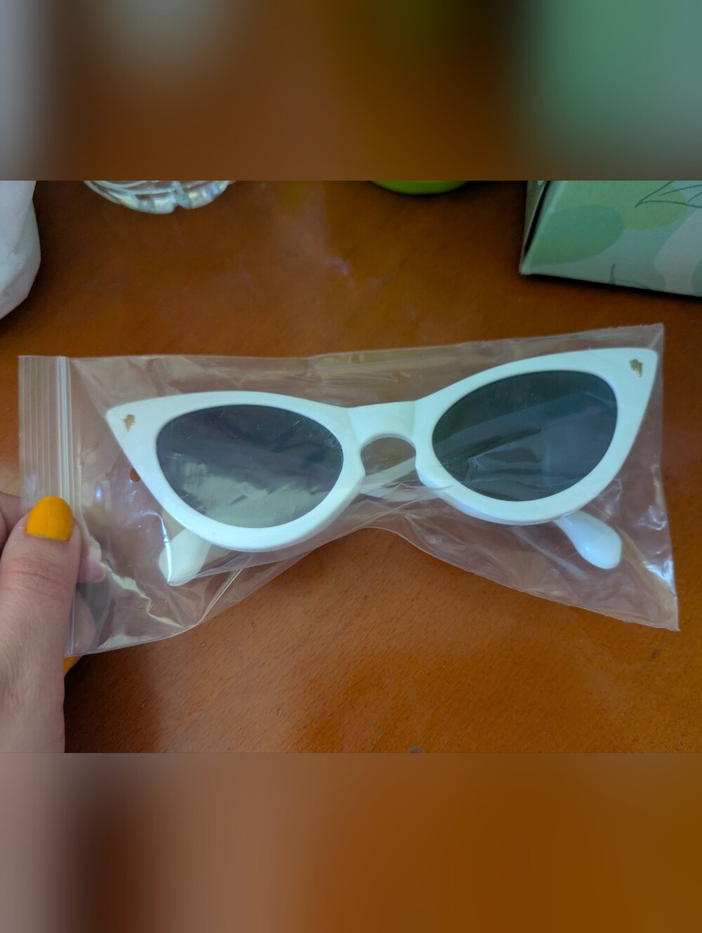 Vintage Style White Cat Eye Sunglasses